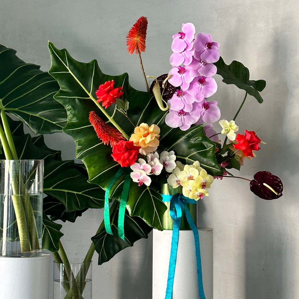 OPULENT IN VASE