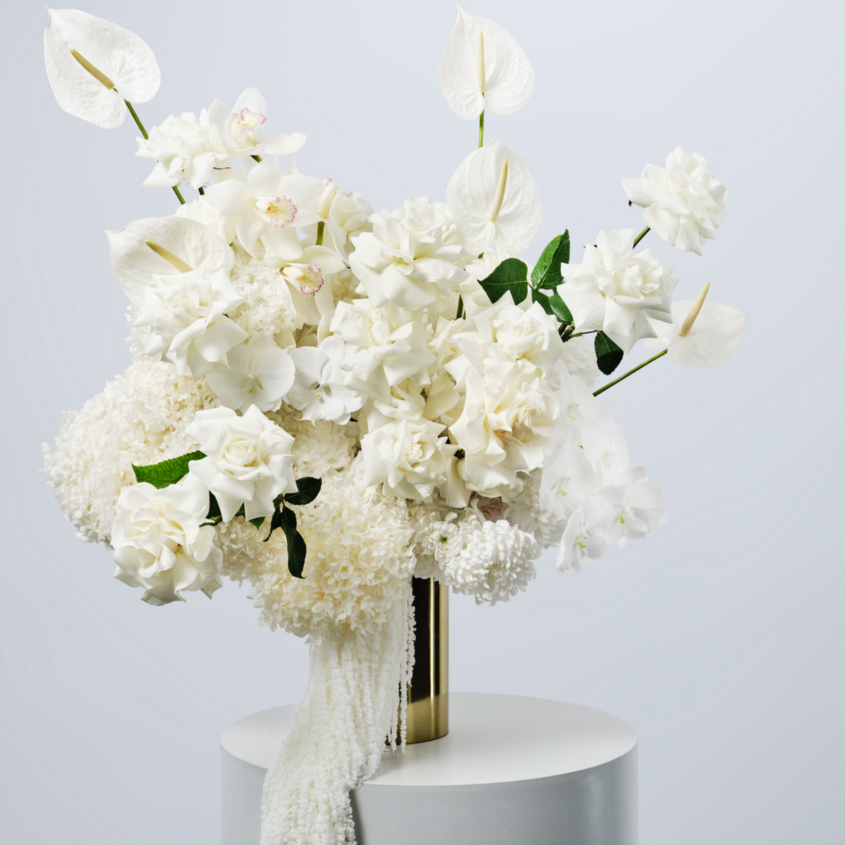 Extravagant Feature Arrangement