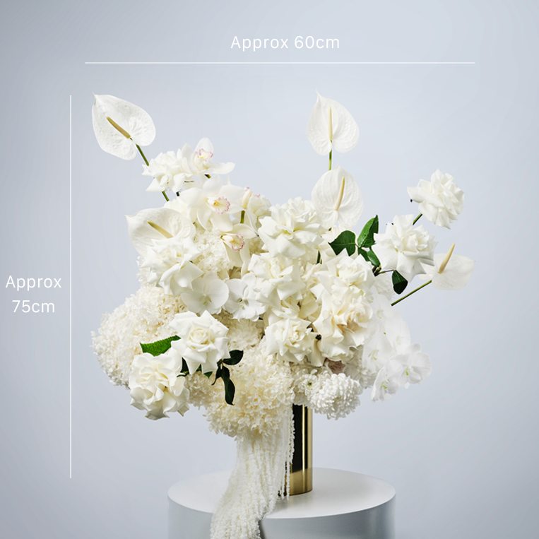 Extravagant Feature Arrangement