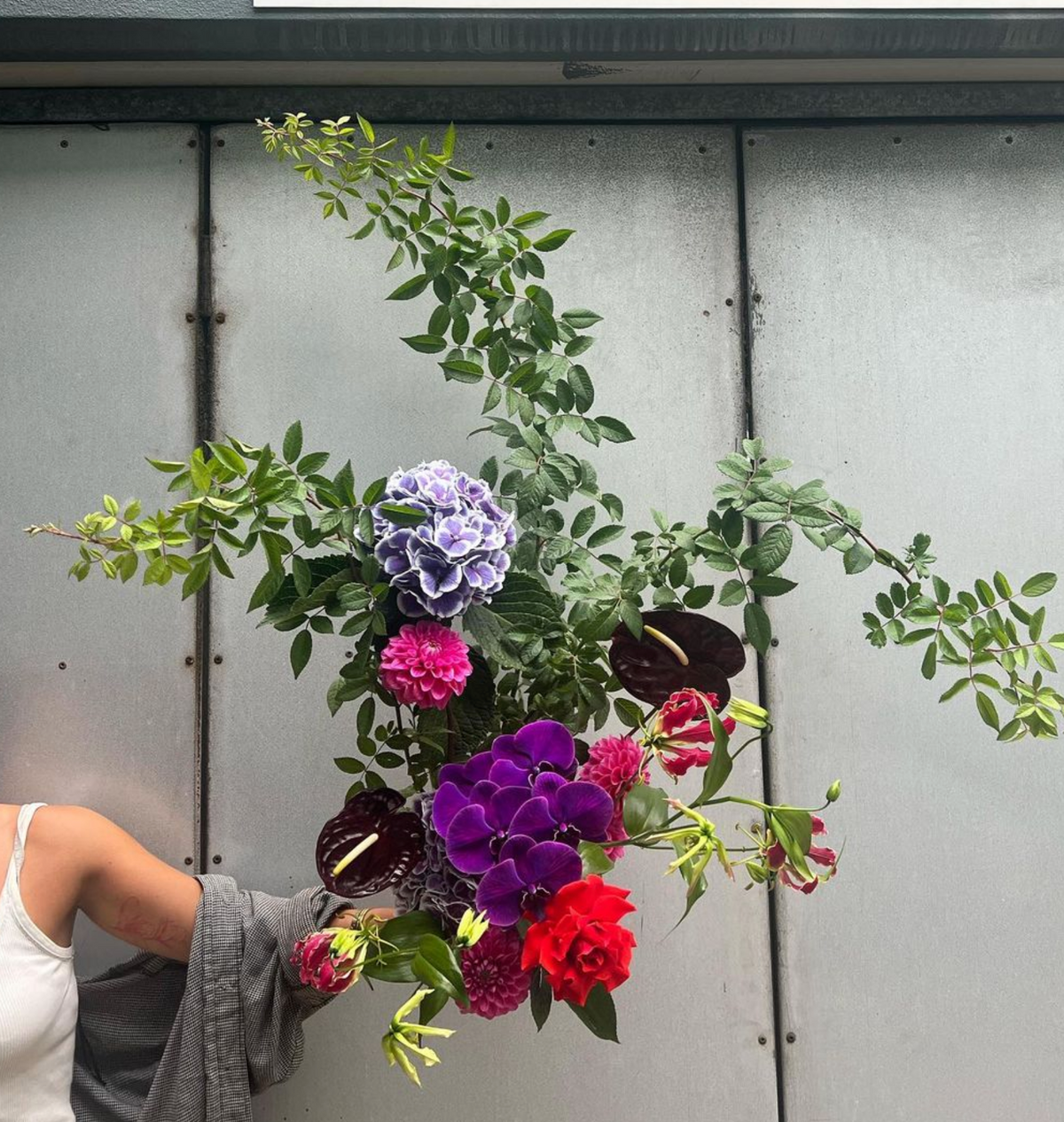 LARGE WRAPPED BOUQUET