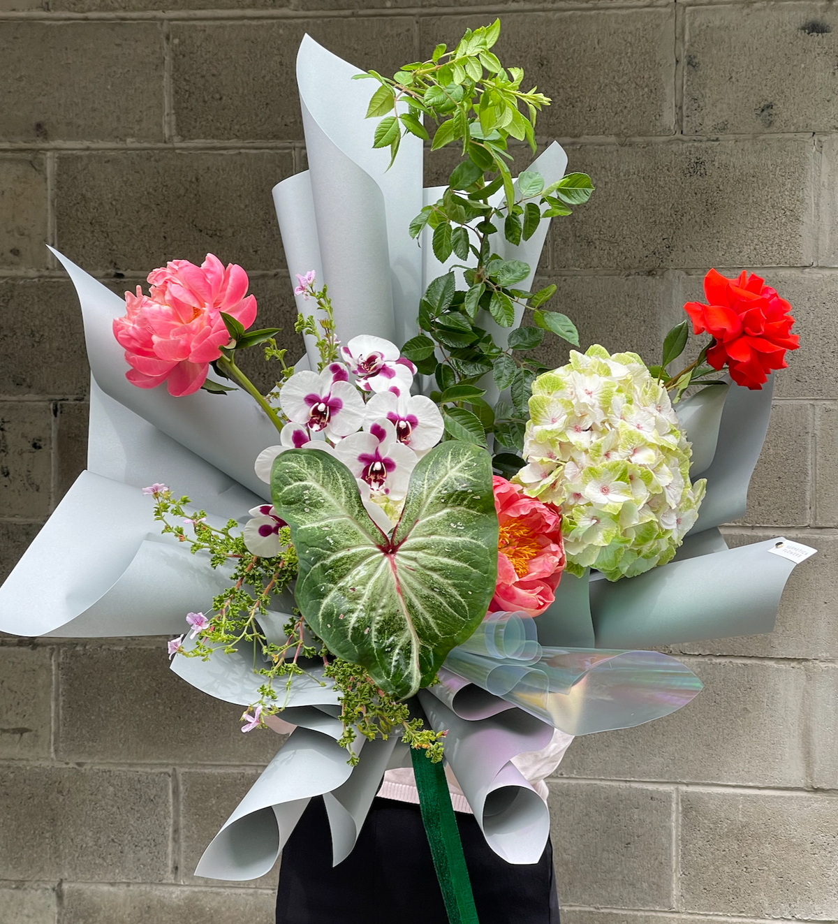 OPULENT WRAPPED BOUQUET