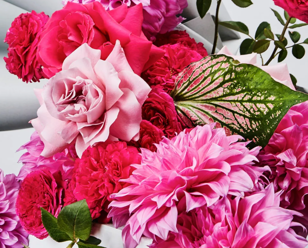 Extravagant Feature Arrangement